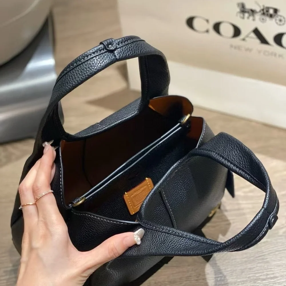 ✨ Black Coach lana Shoulder Bag 19cm